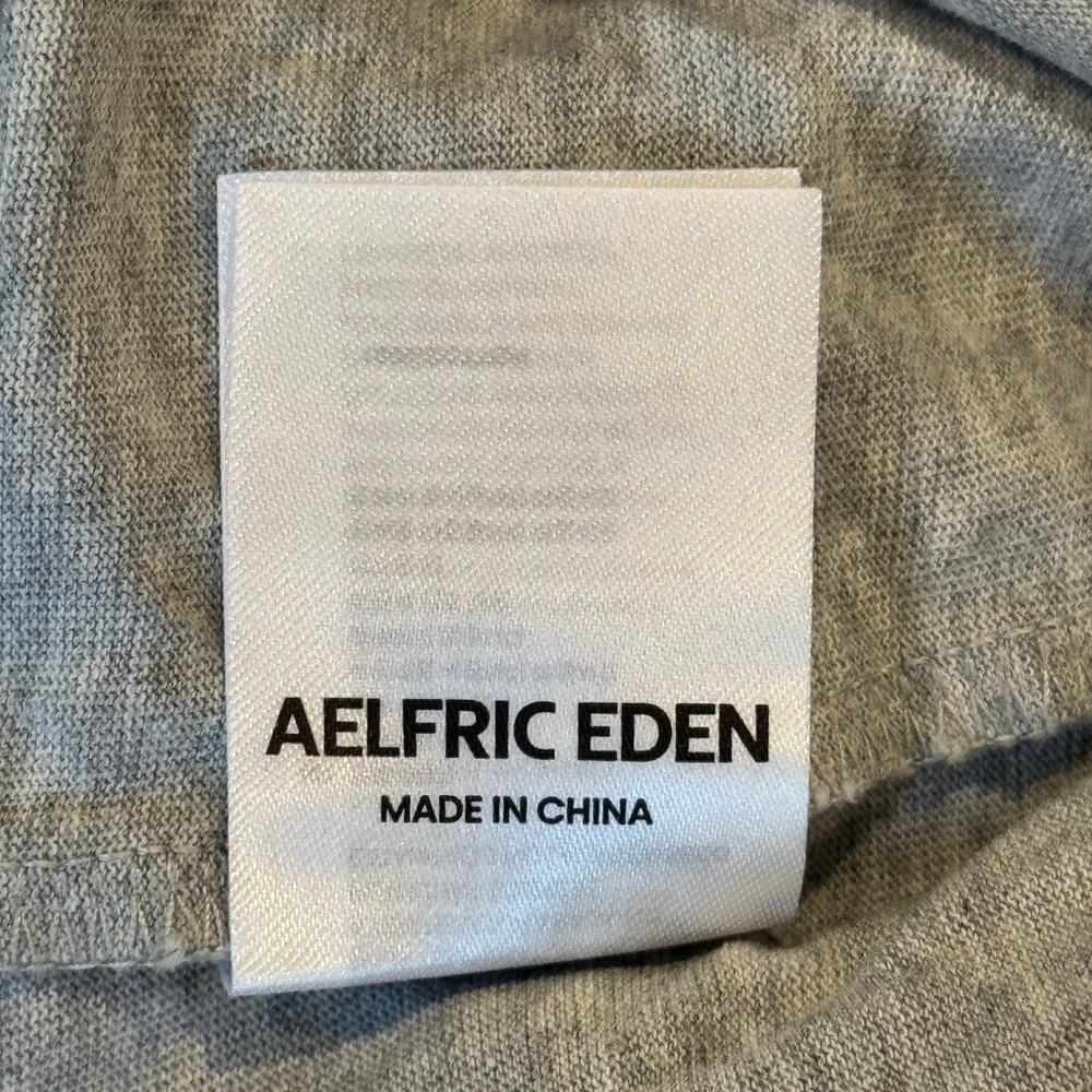 NWT Aelfric Eden Dachshund Off The Shoulder Graphic Tee Grey Size S - Picture 11 of 13